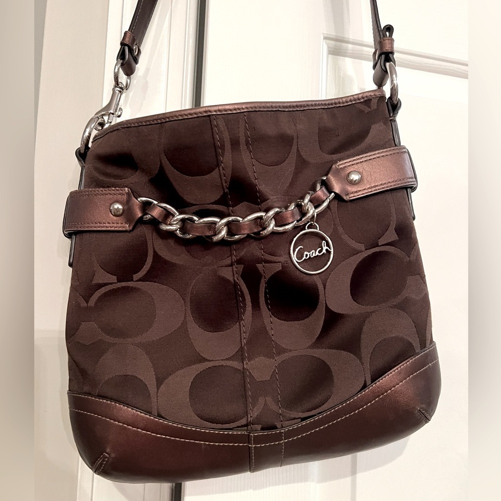 Coach Signature Chain Hobo Crossbody Purse